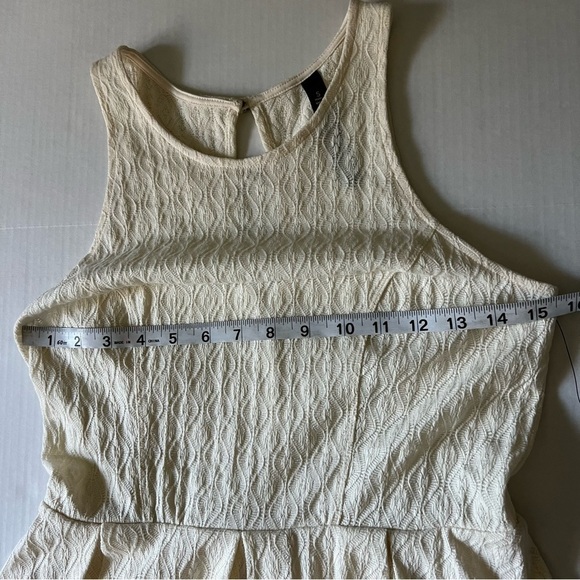 Jessica Simpson Jacquard Skater dress sleeveless Matelasse Antique White Small - Picture 11 of 13